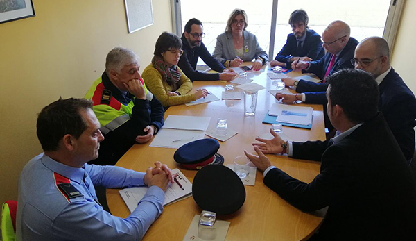 SOCIETAT: El conseller Miquel Buch es reuneix amb diversos alcaldes i alcaldesses del Baix Llobregat per parlar de seguretat