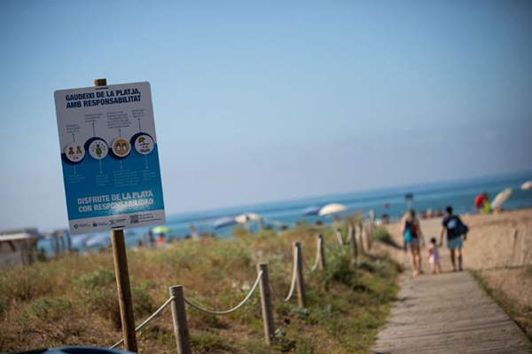 CRISI COVID-19: Castelldefels també redueix un 15% l’aforament de les seves platges