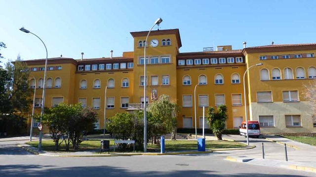 SOCIETAT: L'Hospital de Viladecans restringeix totalment l'entrada d'acompanyants i de visites a pacients