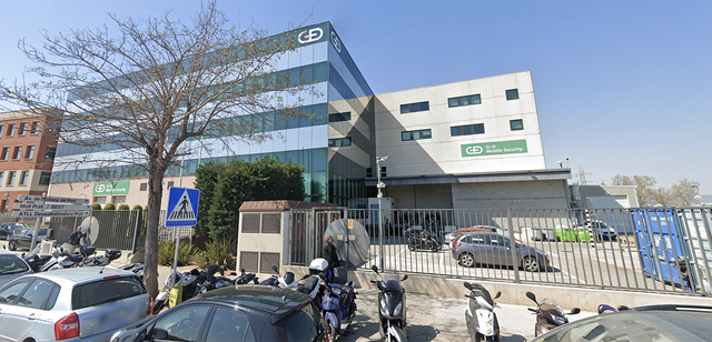 G+D té al Prat de Llobregat la seva principal planta de producció de targetes intel·ligents (smartcards)