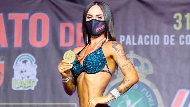 ESPORTS (FITNESS): La santboiana Natàlia Galindo, campiona d’Espanya de Bikini Fitness