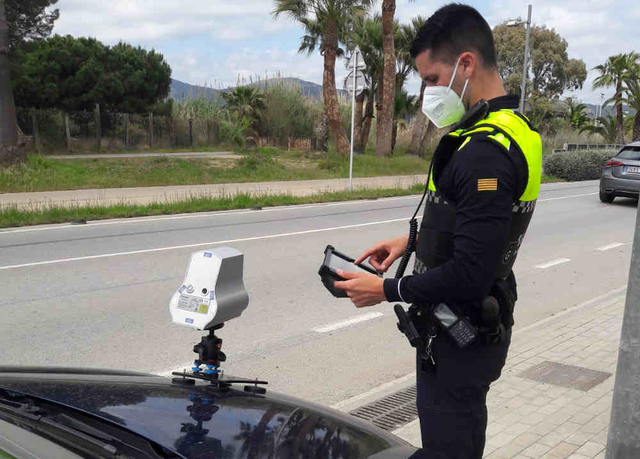Controls intensius de la policia per vigilar excessos de velocitat a Gavà