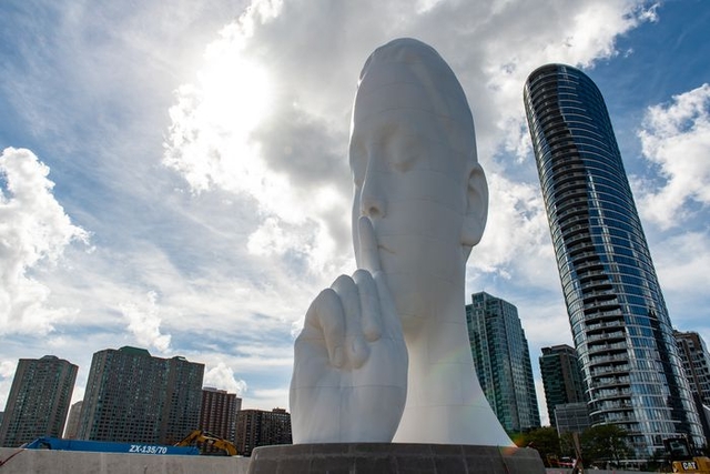 Jersey City lluirà una escultura del santjustenc Jaume Plensa