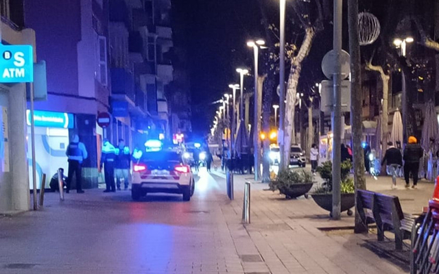 SUCCESSOS: Baralla amb armes blanques a La Rambla de Gavà amb dues detencions