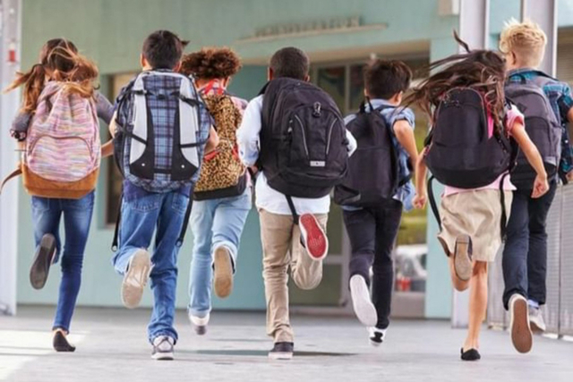 SOCIETAT: Reconeixen la tasca de Sant Boi per combatre l'absentisme i millorar la convivència escolar