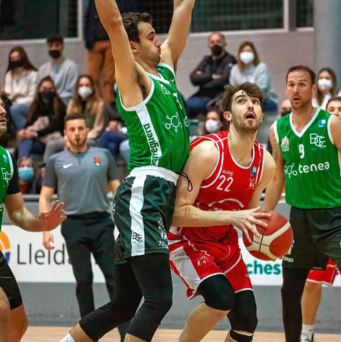 ESPORTS (BÀSQUET, LLIGA EBA): L’Esparreguera guanya a domicili, i el Martorell perd a Saragossa