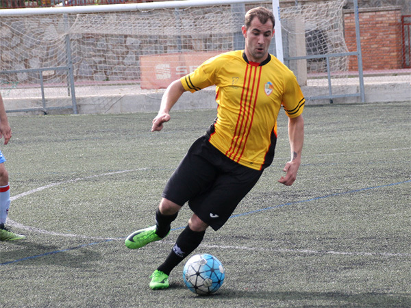 ESPORTS (FUTBOL): Homenatge del futbol sesrovirenc a José Arbues