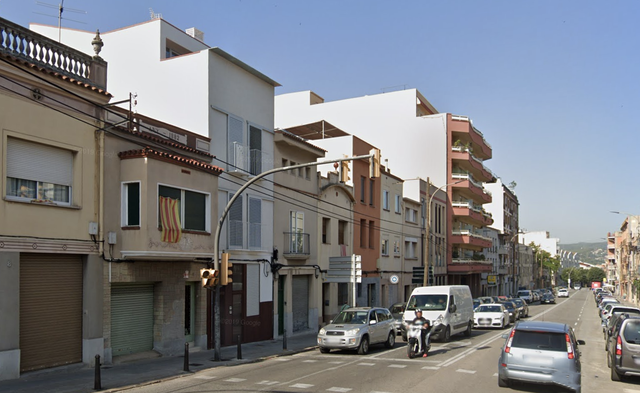 SUCCESSOS: Dos detinguts a Sant Feliu després de ser enxampats ‘in fraganti’ mentre robaven en una entitat bancària