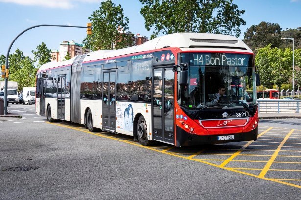 Convocada per demà una vaga dels treballadors d’autobusos de la TMB 