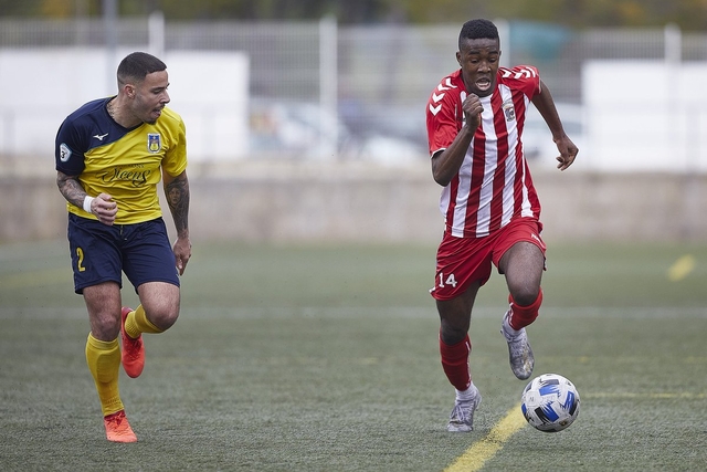 ESPORTS (FUTBOL, TERCERA RFEF): Empat sense gols entre Castelldefels i San Cristóbal