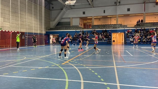 ESPORTS (HANDBOL, DIVISIÓ D’HONOR PLATA FEM.): Guanyen Sant Vicenç i Sant Joan Despí, i derrota del Gavà
