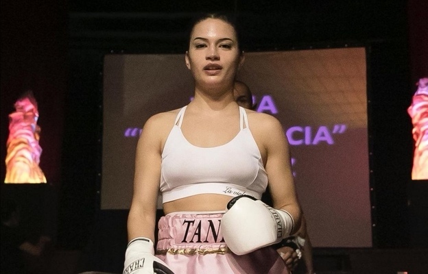 ESPORTS (BOXA): La sesrovirenca Tània Álvarez torna a pujar al quadrilàter