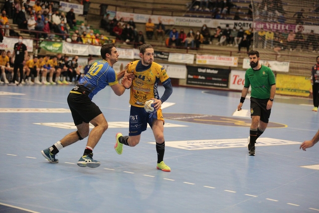 ESPORTS (HANDBOL, DIVISIÓ D’HONOR PLATA MASC.): L’Handbol Esplugues estrena la segona fase amb derrota