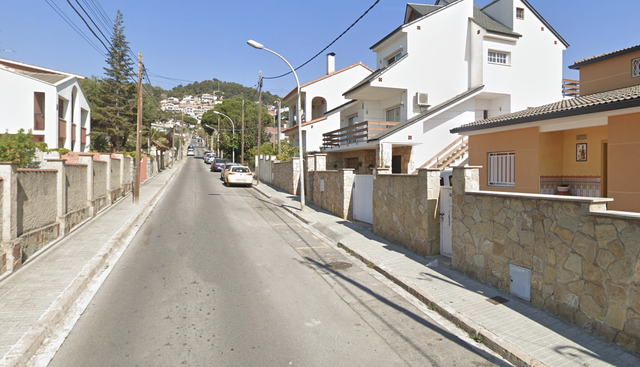 SUCCESSOS: Una parella discuteix i la dona acaba agredint un mosso a Viladecans