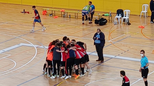 ESPORTS (FUTBOL SALA, PRIMERA DIVISIÓ FEM.): La Penya Esplugues arranca un valuós empat a l'últim segon (2-2) contra el STV Roldán 