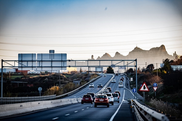 Uns 490.000 vehicles sortiran de l’àrea metropolitana per Setmana Santa