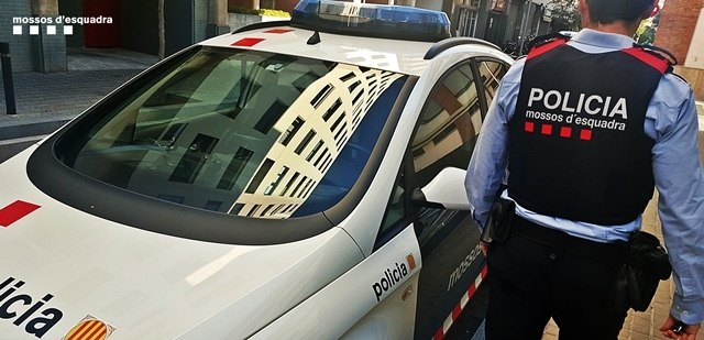 SUCCESSOS: Detingudes quatre persones al Prat per una baralla en un bar