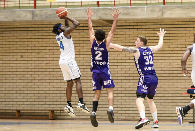  ESPORTS (BÀSQUET, LEB OR): Derrota del CB Prat al Joan Busquets