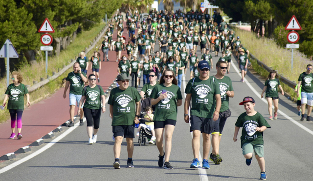 La XV Caminada Solidària de Viladecans aplega més de 4.000 persones