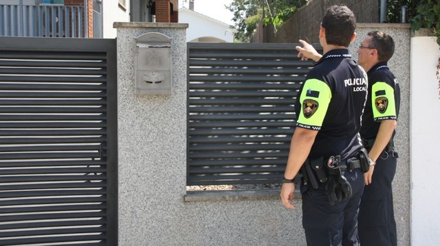 Sol·liciten la creació d’un registre policial de pisos buits per vacances