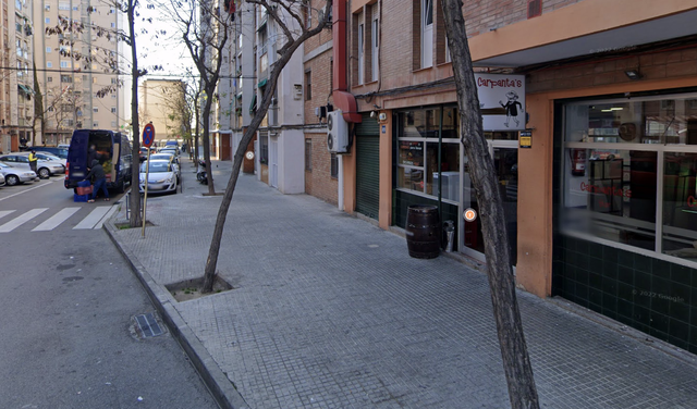 SUCCESSOS: Detingut un home a la via pública per tràfic de drogues a Cornellà de Llobregat