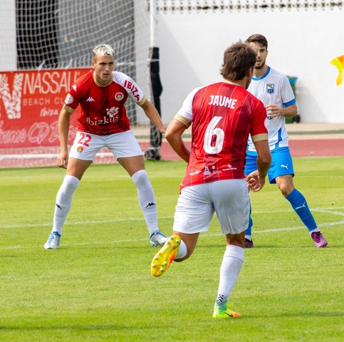 ESPORTS (FUTBOL, SEGONA RFEF): Els pratencs es queden sense puntuar a Eivissa