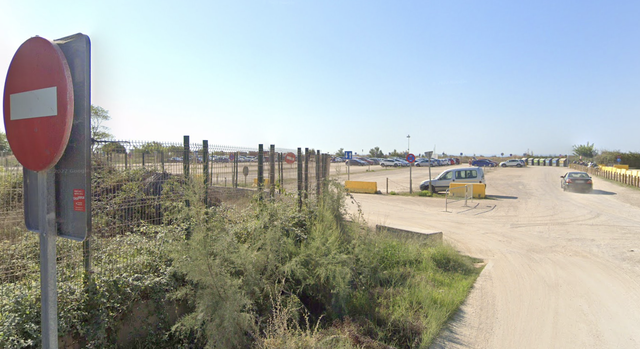 SUCCESSOS: Detingut un home que s’estava masturbant en el pàrquing de la platja de la Murtra de Viladecans