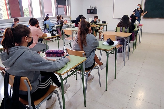 Durant les darreres setmanes s’han anat incorporant més de 119.270 alumnes matriculats tant en ensenyaments universals i 17.794 en ensenyaments postobligatoris i especials en els centres d’ensenyament públics i concertats de la comarca