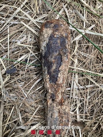SUCCESSOS: Troben dos nous artefactes explosius de la Guerra Civil a Castelldefels