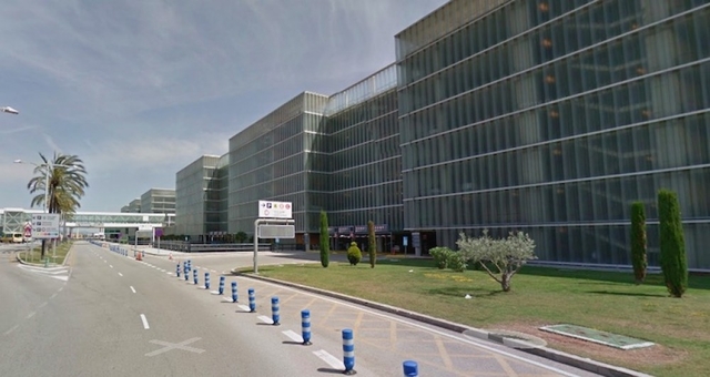 SUCCESSOS: Una dona se suïcida presumptament al pàrquing de l’Aeroport del Prat