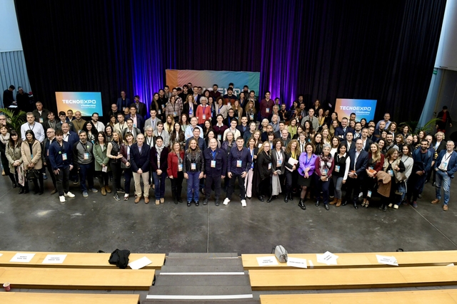 TECNOLOGIA: Més de 150 empresaris, estudiants i professionals de la innovació participen a TecnoExpo Viladecans