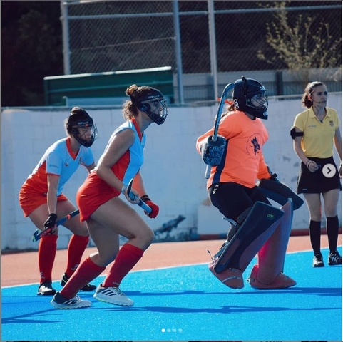 ESPORTS (HOQUEI SOBRE HERBA, DIVISIÓ D’HONOR B FEM.): Gran victòria castelldefelenca davant el líder