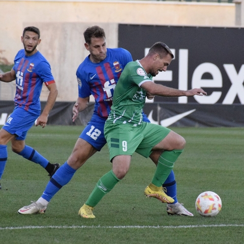 ESPORTS (FUTBOL, PRIMERA RFEF): Nova patacada de la UE Cornellà de Gonzalo Riutort