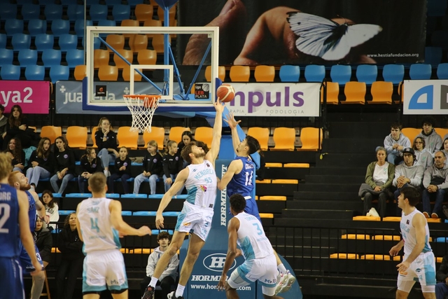 ESPORTS (BÀSQUET, LEB PLATA): El CB Prat continua en un moment molt dolç