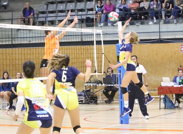 ESPORTS (VOLEIBOL, SUPERLLIGA 2 FEM.): Derrota santjustenca a Castelló