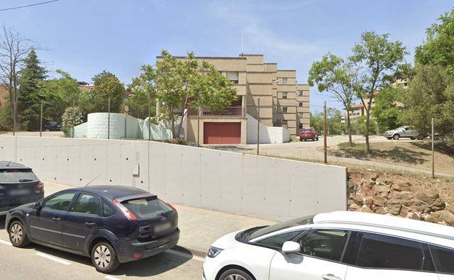 SUCCESSOS: Dos ferits en un incendi d’un pis de la caserna de la Guàrdia Civil a Sant Vicenç dels Horts