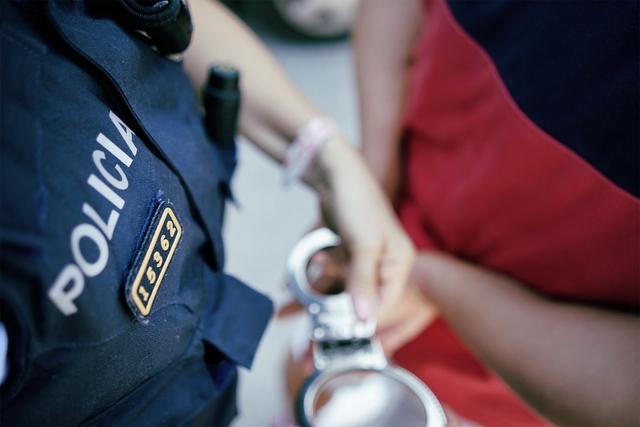 Enxampen un lladre multireincident en establiments comercials