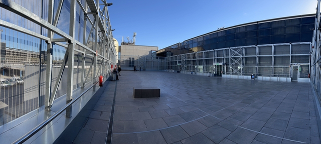 Obre la primera terrassa la Terminal T2 de l'Aeroport del Prat 