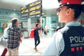 SUCCESSOS: Dos detinguts in fraganti de l’Aeroport del Prat per delictes de furt
