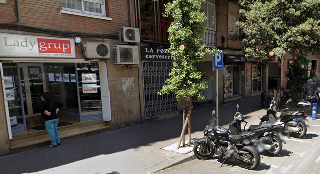 SUCCESSOS: Dos detinguts a Castelldefels per trencar el mobiliari d’un bar-restaurant