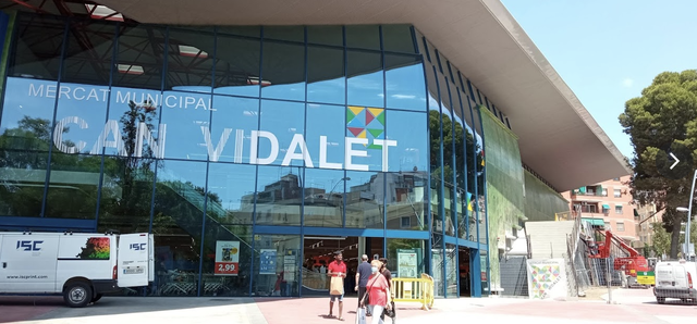 SOCIETAT: El nou Mercat Municipal de Can Vidalet obrirà el 9 de febrer 