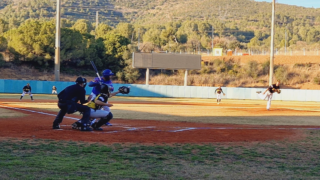  ESPORTS (BEISBOL, CAMPIONAT DE CATALUNYA): El CBS Sant Boi guanya el derbi comarcal