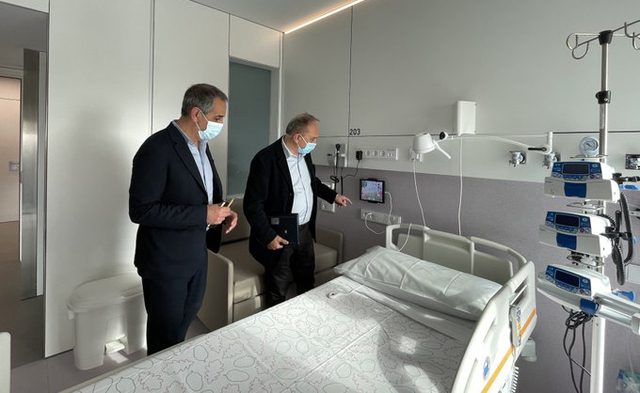El delegat del Govern a Barcelona, Joan Borràs, va visitar l’Hospital Sant Joan de Déu d’Esplugues de Llobregat