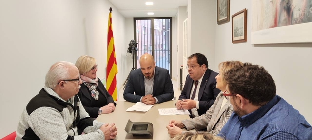 El conseller d’Interior visita Sant Andreu per parlar de seguretat 