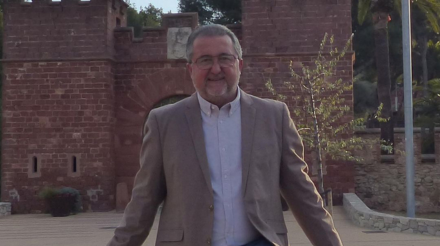 POLÍTICA: L’exsocialista Nico Cerpa es presenta a les eleccions municipals per SOM Castelldefels 