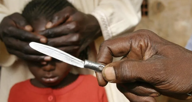 La mutilació genital femenina aquí és delicte i els Mossos han actuat en uns 400 casos els últims catorze anys