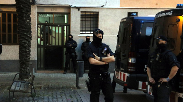 SUCCESSOS: Obert un ampli dispositiu de Mossos d’esquadra al Prat per tràfic de drogues