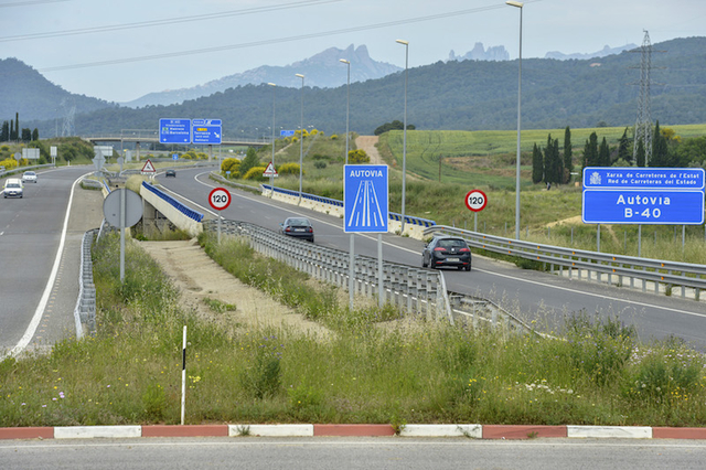 Recta final de les obres de la B-40 entre Olesa i Viladecavalls