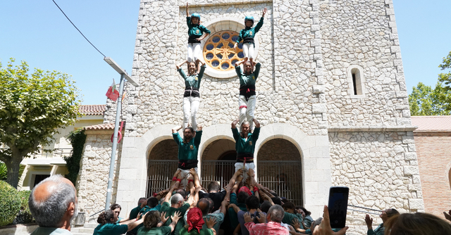 CULTURA: Els Encantats de Begues celebren el seu desè aniversari com a colla castellera