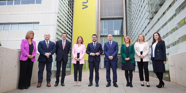 Viladecans estrena la nova seu de l’empresa aeronàutica Vueling